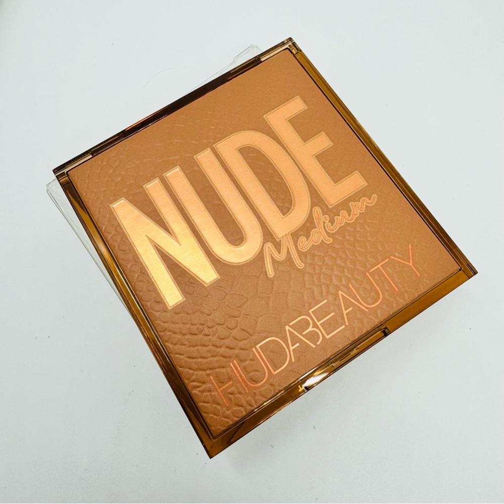 Nude Obsessions Medium Huda Beauty Brand New in Box Authentic - Picture 4 of 5